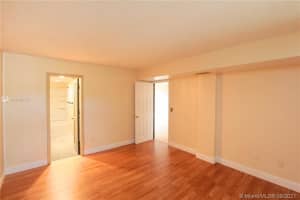 3390 Foxcroft Rd C211, Miramar, FL 33025, Sold 12/31/21