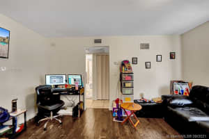 4511 Treehouse Ln #11b, Tamarac, FL 33319, Sold 10/29/21