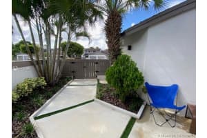 9871 NW 52nd Ln, Doral, FL 33178, Sold 11/03/21