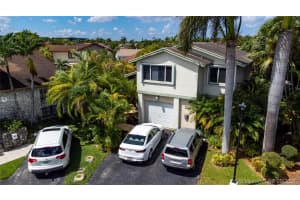 932 NW 106th Ave Cir, Miami, FL 33172, Sold 01/13/22