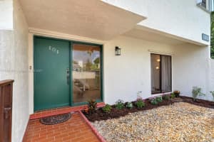 10806 SW 72nd St, Miami, FL 33173, Sold 12/23/21