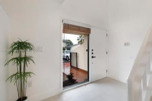 10806 SW 72nd St, Miami, FL 33173, Sold 12/23/21