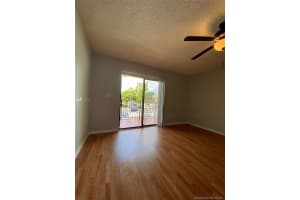 301 Palm Way, Pembroke Pines, FL 33025, Sold 11/16/21