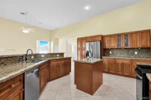 6195 SW 160th Terrace, Davie, FL 33331, Sold 11/04/21