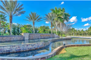 19232 N Gardenia Ave, Weston, FL 33332, Sold 12/15/21