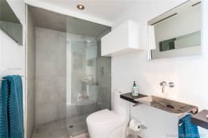 221 Jefferson Ave, Miami Beach, FL 33139, Sold 12/13/21