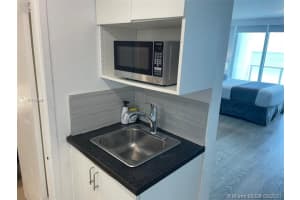 5445 Collins Ave, Miami Beach, FL 33140, Sold 12/24/21