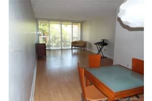 9240 Fontainebleau Blvd, Miami, FL 33172, Sold 11/22/21