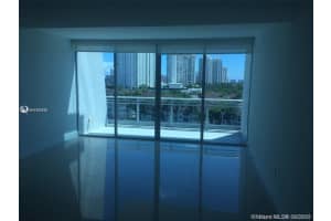 2950 NE 188th St, Miami, FL 33180, Sold 02/04/22