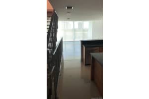 2950 NE 188th St, Miami, FL 33180, Sold 02/04/22