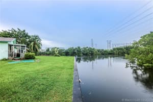 4406 SW 37th Ave, Fort Lauderdale, FL 33312, Sold 10/29/21