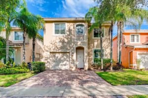 4290 Lake Lucerne Cir, West Palm Beach, FL 33409, Sold 02/15/22