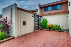 7879 SW 106th Cir, Miami, FL 33173, Sold 12/27/21
