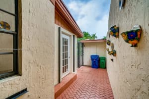 7879 SW 106th Cir, Miami, FL 33173, Sold 12/27/21