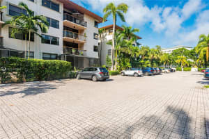 101 Ocean Ln Dr # 309, Key Biscayne, FL 33149, Sold 12/09/21