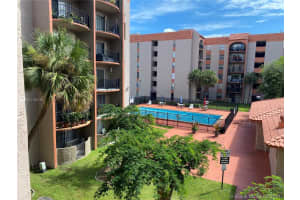 5201 NW 7th St, Miami, FL 33126, Sold 10/22/21