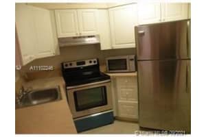 216 Lake Pointe Dr, Oakland Park, FL 33309, Sold 10/29/21