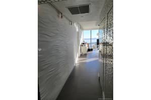 888 Biscayne Blvd, Miami, FL 33132, Sold 12/06/21