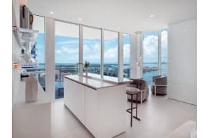 100 South Pointe Dr, Miami Beach, FL 33139, Sold 02/01/22