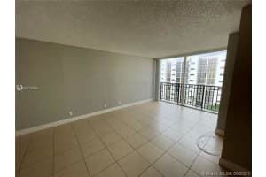 16909 N Bay Rd, Sunny Isles Beach, FL 33160, Sold 11/04/21
