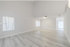 7404 SW 158th Pl, Miami, FL 33193, Sold 12/03/21