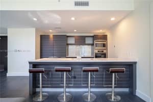 200 Biscayne Blvd Way, Miami, FL 33131, Sold 03/02/22