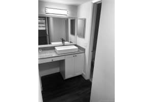 3390 Foxcroft Rd C305, Miramar, FL 33025, Sold 12/08/21