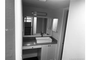 3390 Foxcroft Rd C305, Miramar, FL 33025, Sold 12/08/21