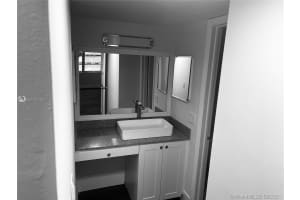 3390 Foxcroft Rd C305, Miramar, FL 33025, Sold 12/08/21