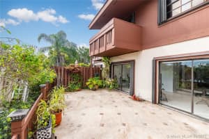 7341 SW 148th Ct, Miami, FL 33193, Sold 11/15/21