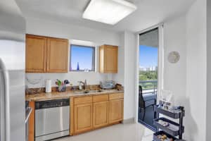 3300 NE 192 St, Aventura, FL 33180, Sold 12/06/21