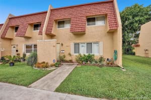 22 Ann Lee Ln, Tamarac, FL 33319, Sold 08/12/22