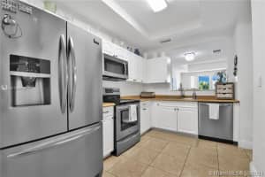 4219 NW 112th Ct, Doral, FL 33178, Sold 11/15/21
