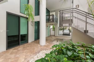 6000 Collins Ave, Miami Beach, FL 33140, Sold 04/05/22