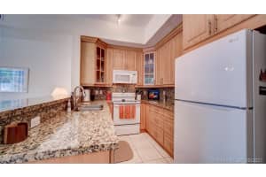 11012 NW 43rd Terrace, Doral, FL 33178, Sold 11/22/21