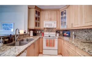 11012 NW 43rd Terrace, Doral, FL 33178, Sold 11/22/21