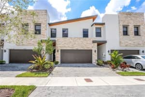 10560 NW 79th St, Doral, FL 33178, Sold 11/29/21