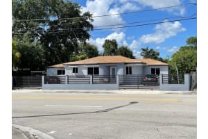 106 SE 4th Ave, Hialeah, FL 33010, Sold 04/27/22