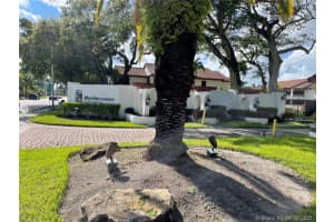 331 Ives Dairy Rd, Miami, FL 33179, Sold 11/30/21