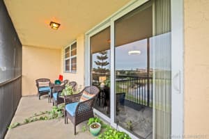 3300 W Rolling Hills Cir, Davie, FL 33328, Sold 11/12/21