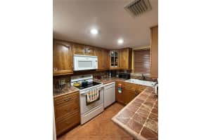 9363 Fontainebleau Blvd APT H238, Miami, FL 33172, Sold 02/15/22