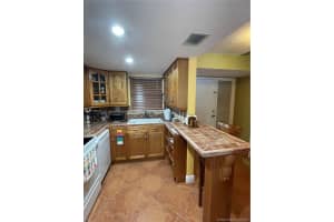 9363 Fontainebleau Blvd APT H238, Miami, FL 33172, Sold 02/15/22