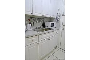 3030 Collins Ave #2f, Miami Beach, FL 33140, Sold 12/09/21