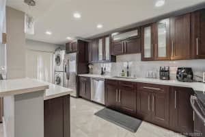 550 NW 210th St, Miami, FL 33169, Sold 11/12/21