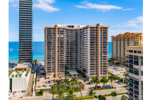 2030 S Ocean Dr, Hallandale Beach, FL 33009, Sold 12/03/21