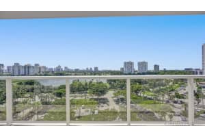 3731 N Country Club Dr, Aventura, FL 33180, Sold 11/12/21