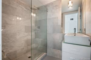 928 Jefferson Ave, Miami Beach, FL 33139, Sold 01/13/22