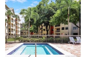 8160 Geneva Ct, Doral, FL 33166, Sold 04/15/22