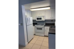 8660 NW 6th Ln, Miami, FL 33126, Sold 12/10/21