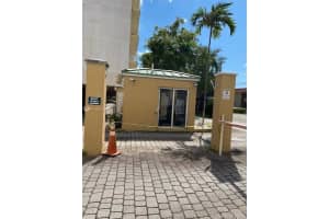 2475 NW 16th St Rd, Miami, FL 33125, Sold 03/29/22